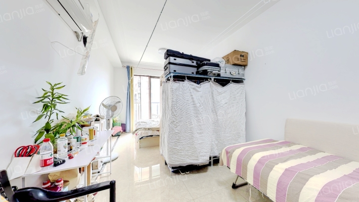 星河丹堤二手房实景图