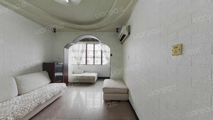 钻石大楼二手房实景图