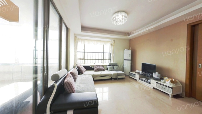 顺德碧桂园彩云居二手房实景图