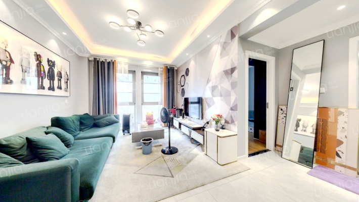 美域二手房实景图