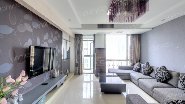 亚厦阳光假日二手房实景图