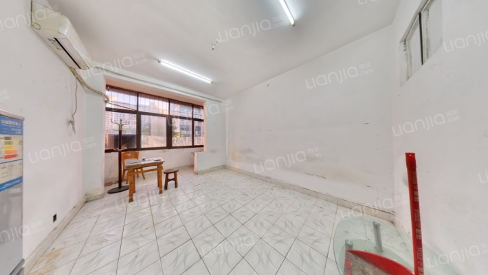 八卦岭宿舍二手房实景图