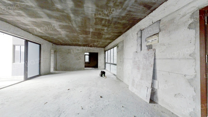 依云小镇二手房实景图