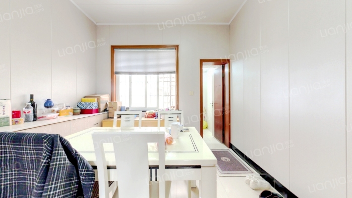 茅盾西路113号弄1号二手房实景图