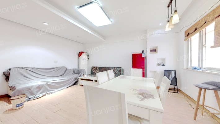 万好家居二手房实景图