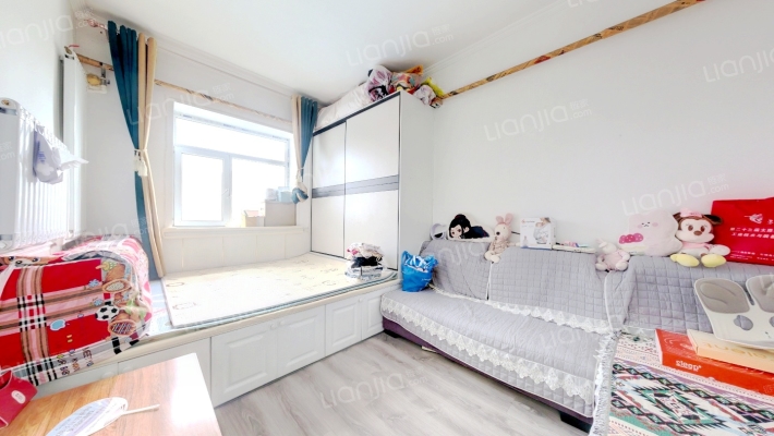 沙河街小学宿舍二手房实景图