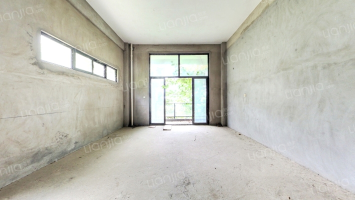 龙江云山墅二手房实景图