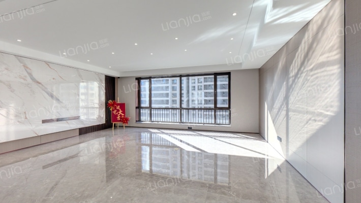 保利天悦二手房实景图