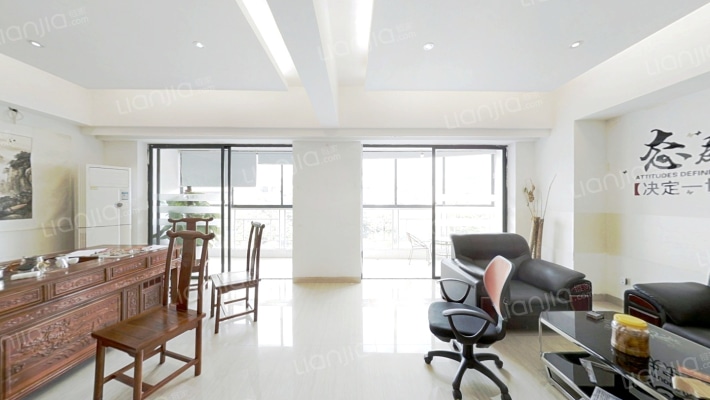 领东尚层二手房实景图