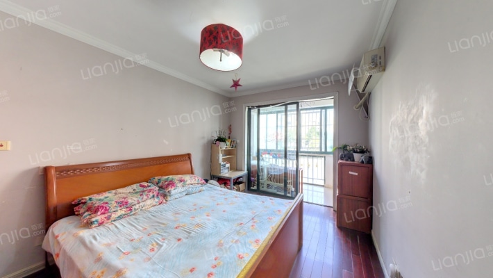 龙南公寓二手房实景图