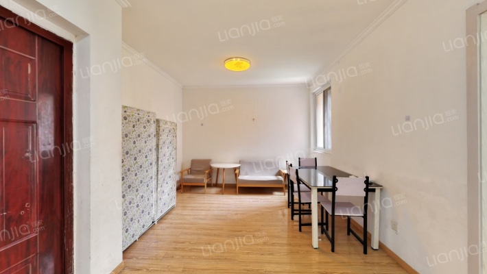 新荣家园二手房实景图