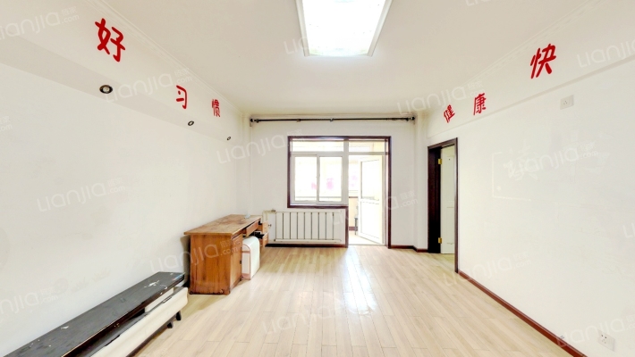 小汽车修理厂家属院（天水南路）二手房实景图