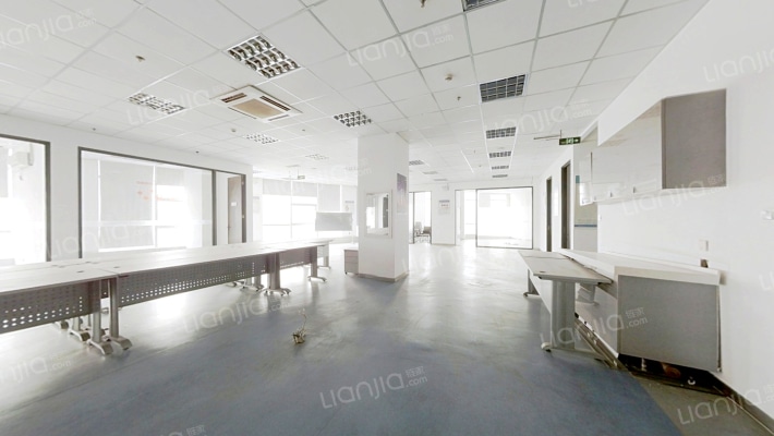 总部大厦二手房实景图