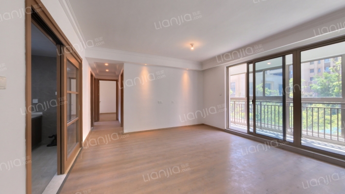 樾丽云庭二手房实景图