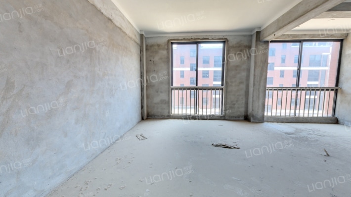 越美园二手房实景图