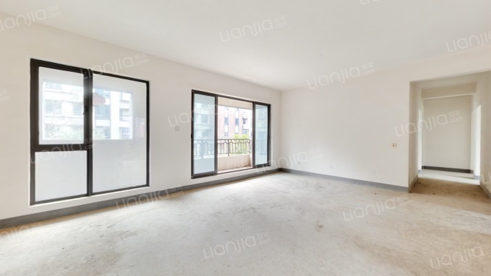 绿地国际博览城二期珑玺二手房实景图