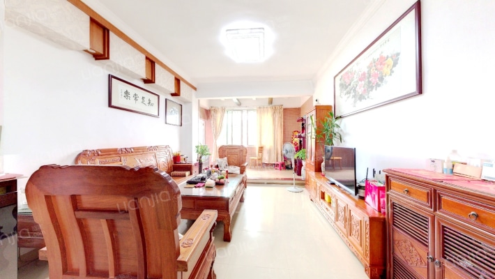 东泰花园二手房实景图