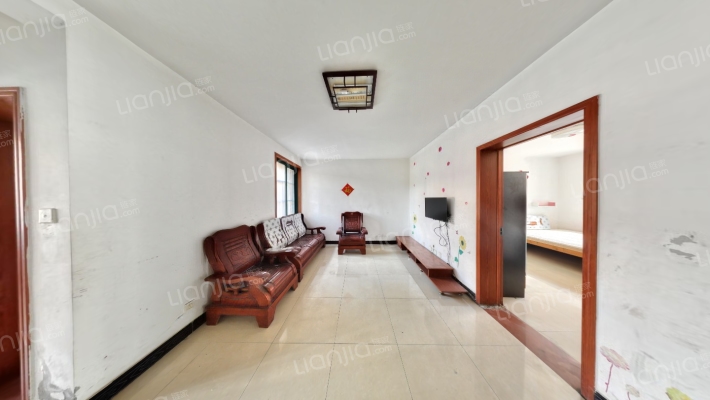 东城佳园二手房实景图