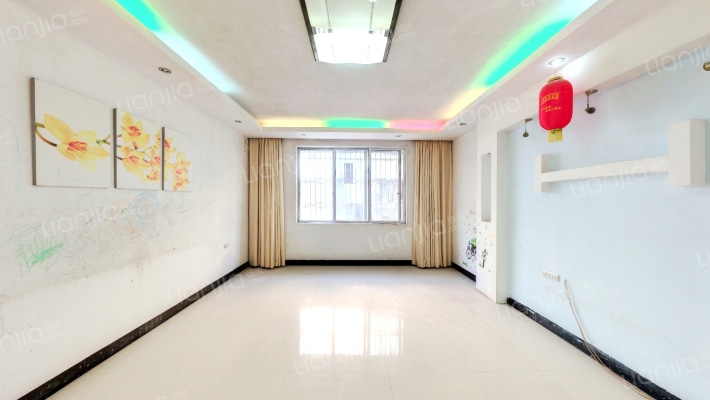 嘉年华小区二手房实景图