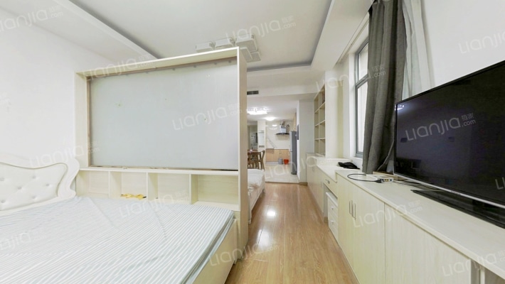 国展中心广场二手房实景图