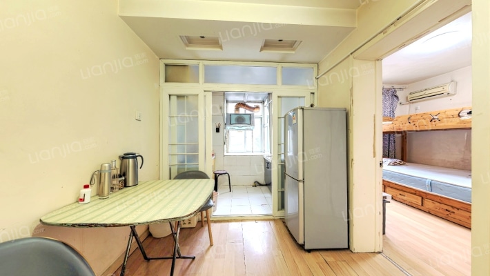 西安市工艺美术公司家属院二手房实景图