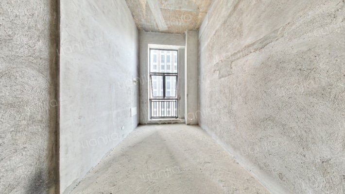 保利天际二手房实景图