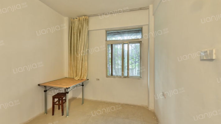 财经职工宿舍二手房实景图