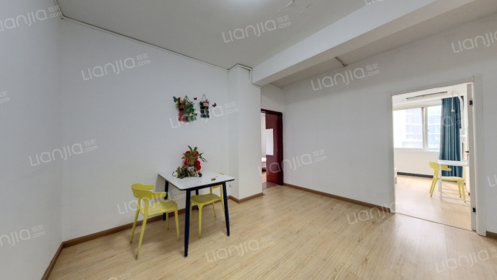 岭秀华庭二手房实景图