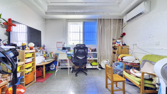 嘉宝小区二手房实景图