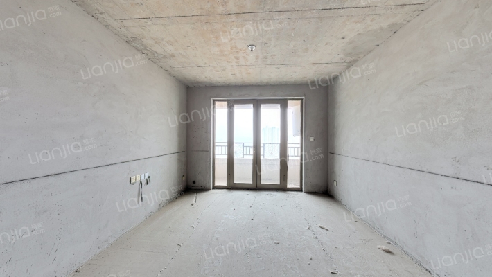 天山熙湖三期二手房实景图