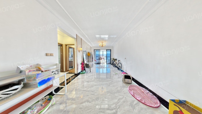 卓洲绿景苑二手房实景图