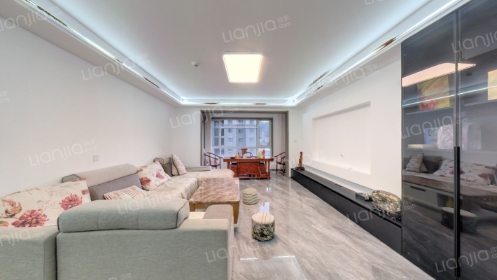 傲润天顺祥二手房实景图