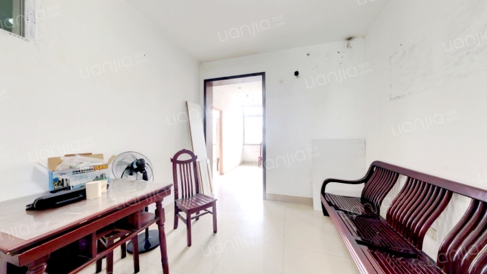 交通局宿舍二手房实景图