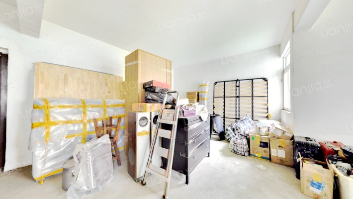 重工小区B区二手房实景图