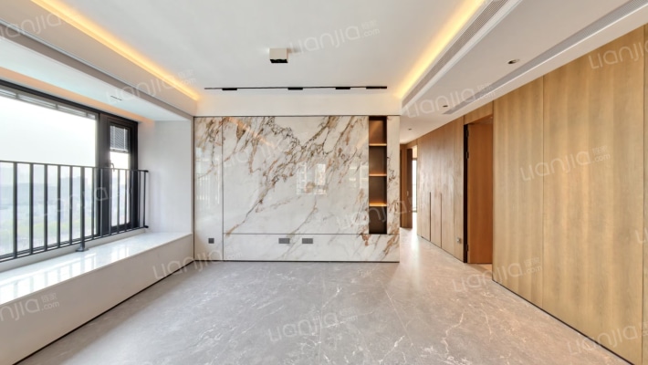 中海·玖樾二手房实景图