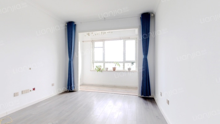 鲁商蓝岸新城一期二手房实景图