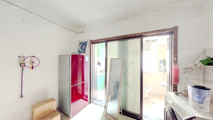 毛巾厂宿舍二手房实景图