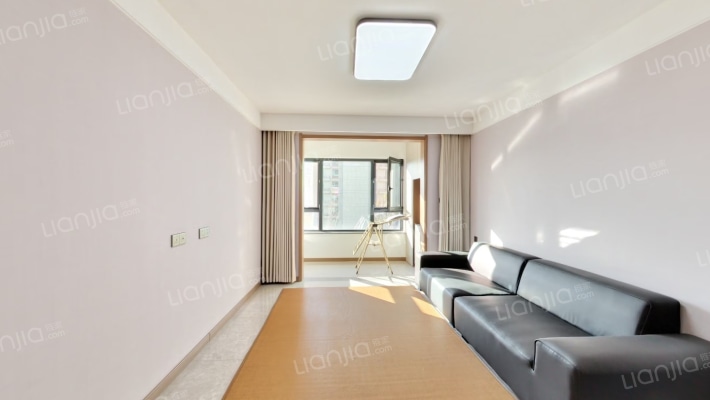 万科翡翠四季B区二手房实景图