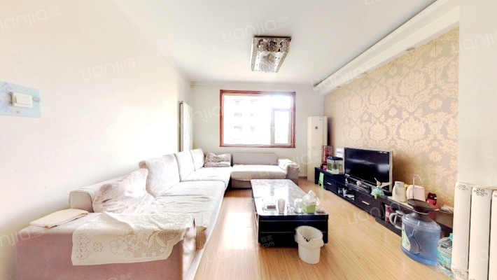 假日丽景花园小区东区二手房实景图