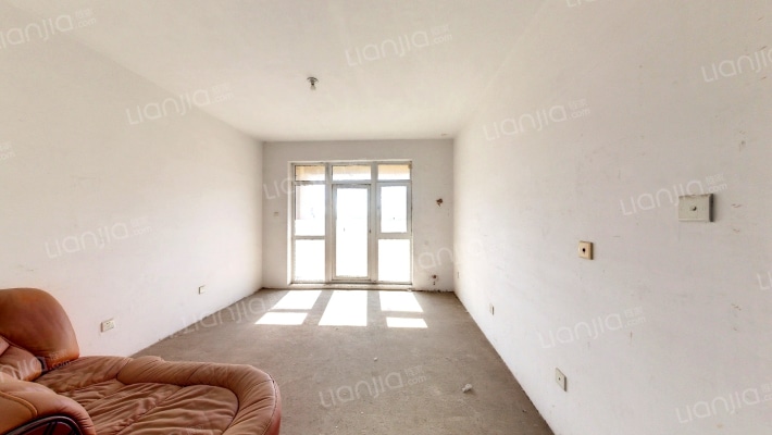 中旅国际小镇东区二手房实景图