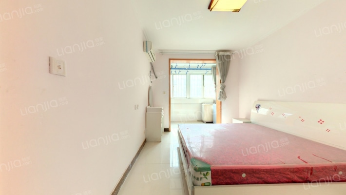 圣地花园二手房实景图