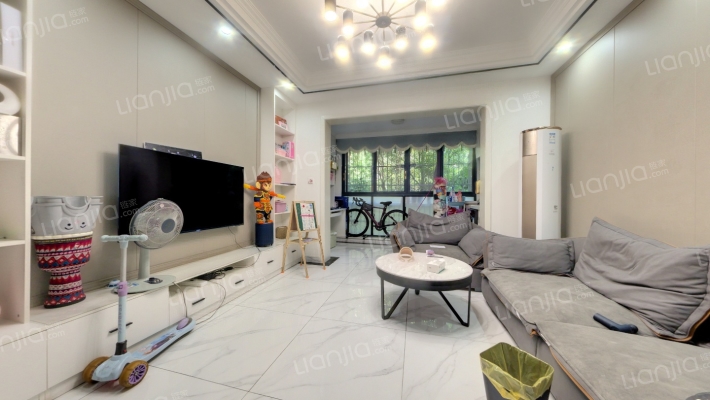 成发莱茵北郡二手房实景图