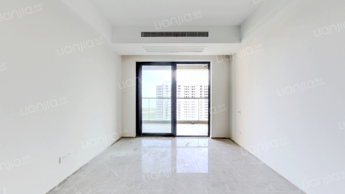 融创滨海度假城二手房实景图