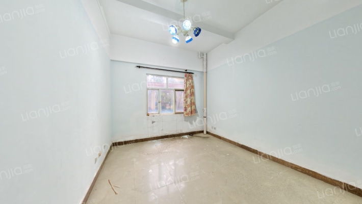 燕泰国际花园二手房实景图