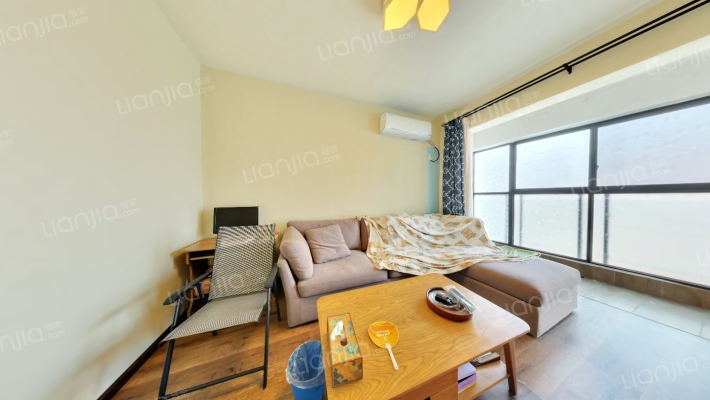 外滩新天地二手房实景图