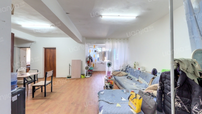 裕兴大厦二手房实景图