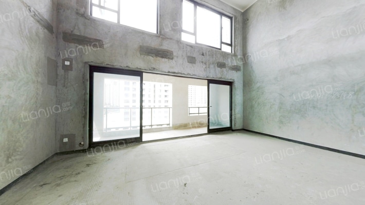 鲁能泰山7号八街区二手房实景图