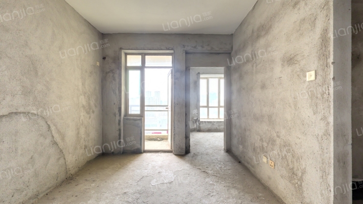 亚洲豪苑南区二手房实景图