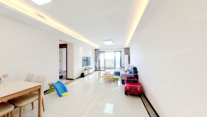 保利领秀山二手房实景图