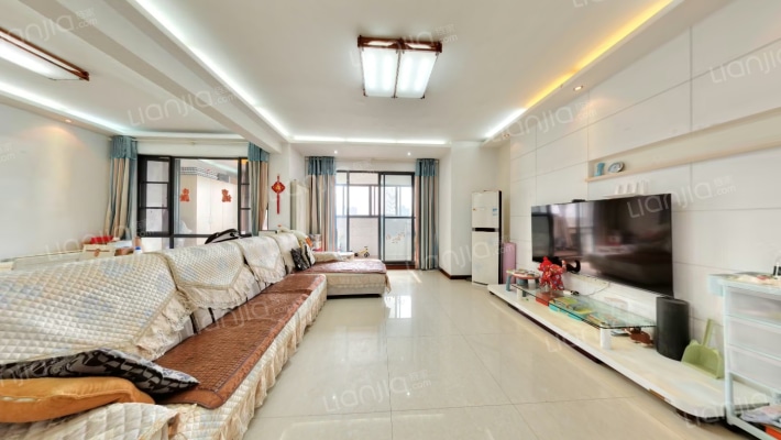 金地格林小城莱茵区二手房实景图